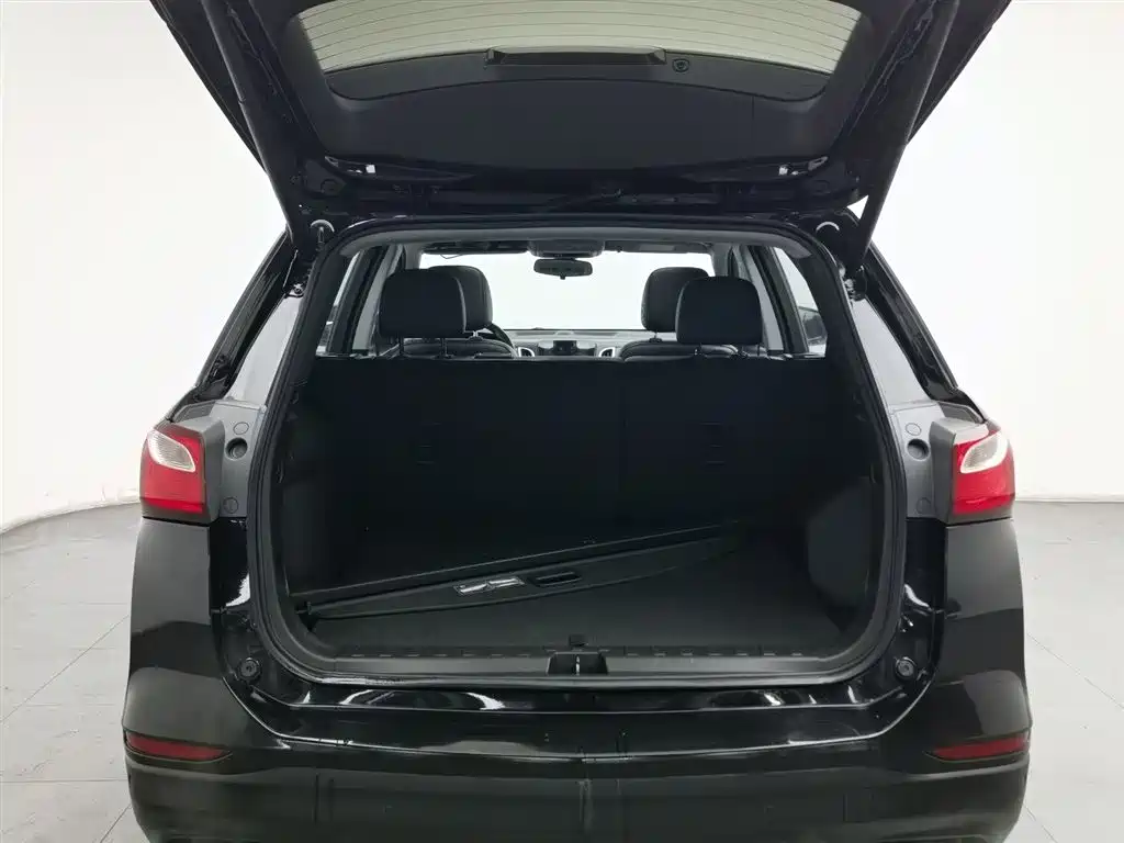 Chevrolet Equinox 2019 Redline 550T Automatic AWD Explorer RS Edition (China V) фото 16