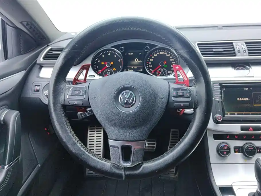 Volkswagen FAW-Volkswagen CC 2018 1.8TSI Luxury фото 15