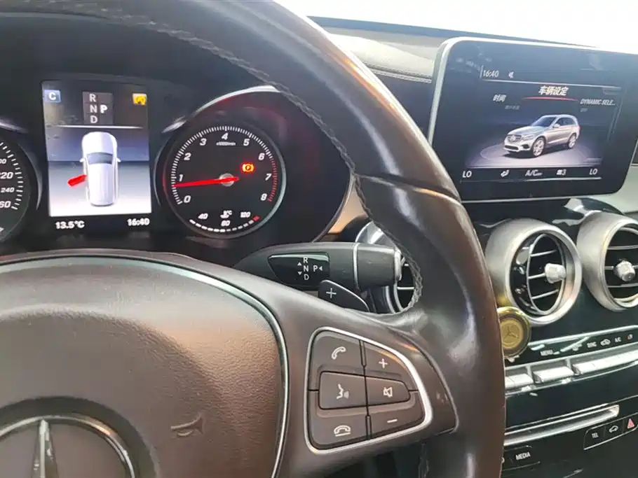 Mercedes-Benz GLC 2019 Model GLC 200 L 4MATIC фото 16