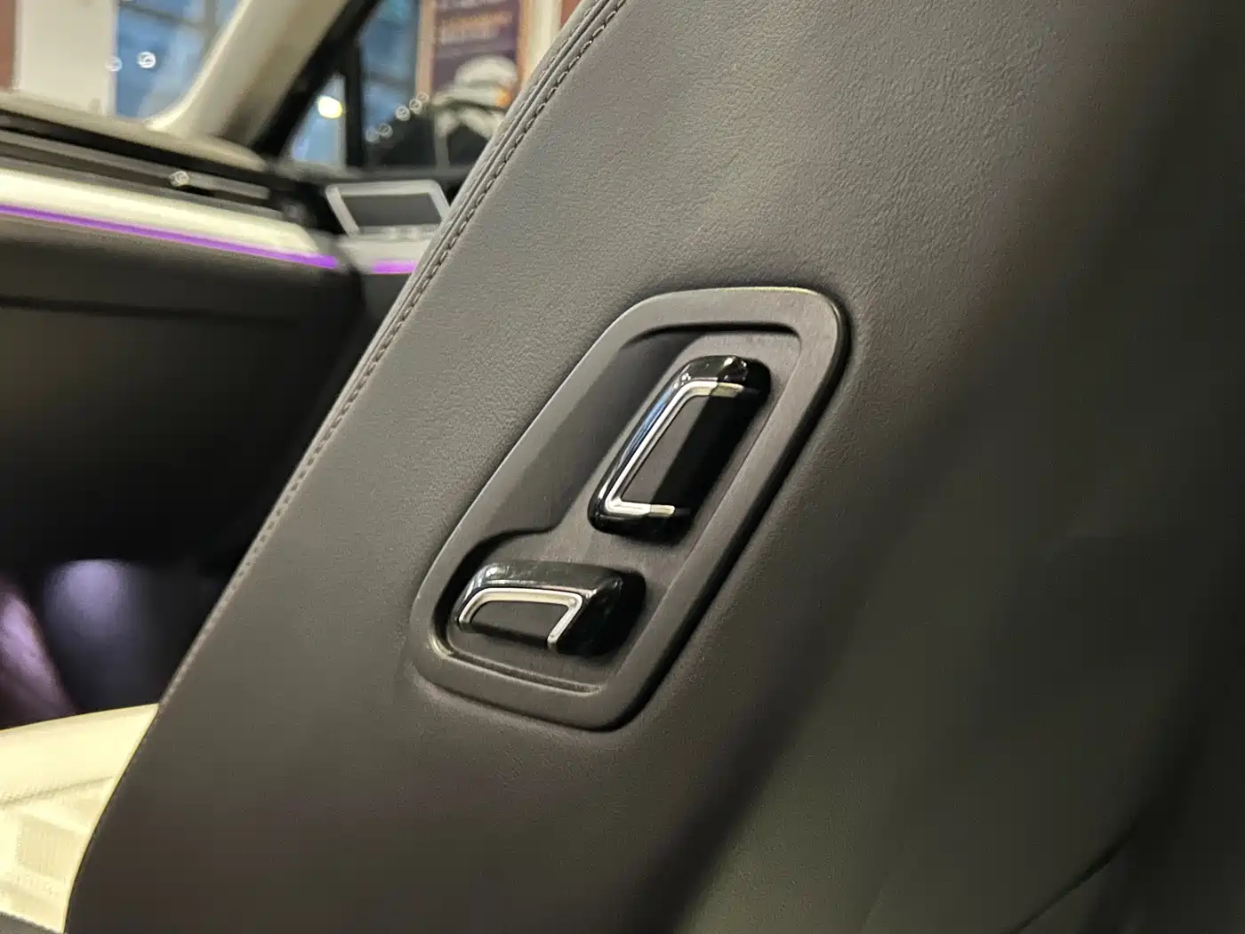 Volkswagen Magotan 2023 Model 2 Million Commemorative Edition 330TSI DSG Luxury фото 22