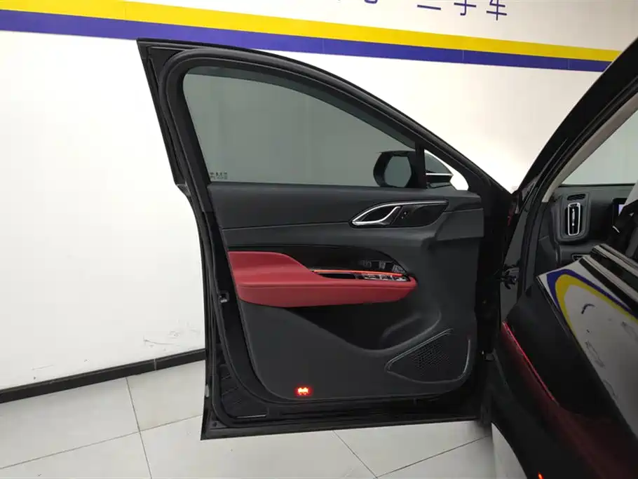 Hongqi HS3 2023 1.5T 2WD Virtue Edition фото 7