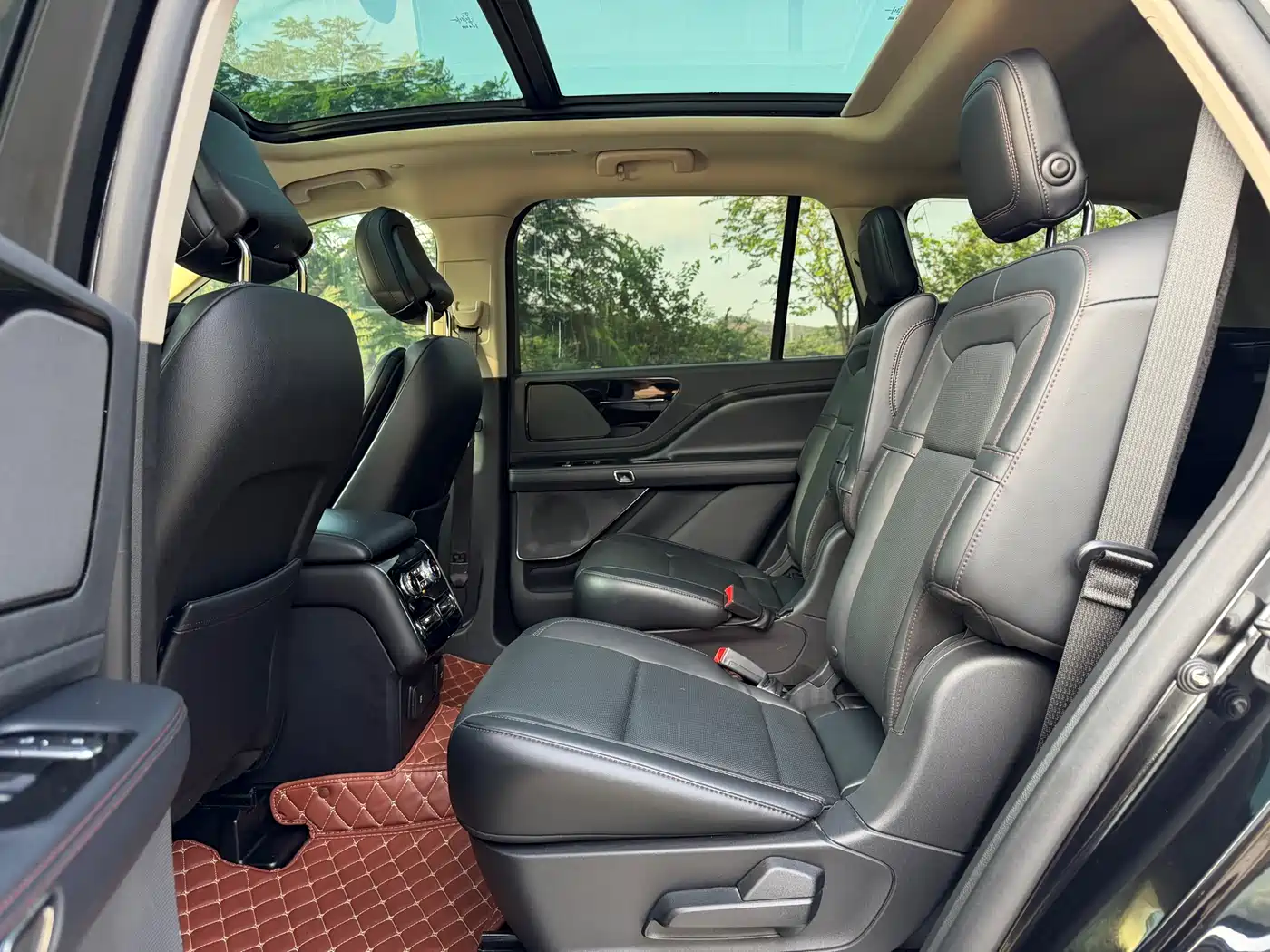 Lincoln Aviator 2021 3.0T V6 4WD Premium Edition фото 5