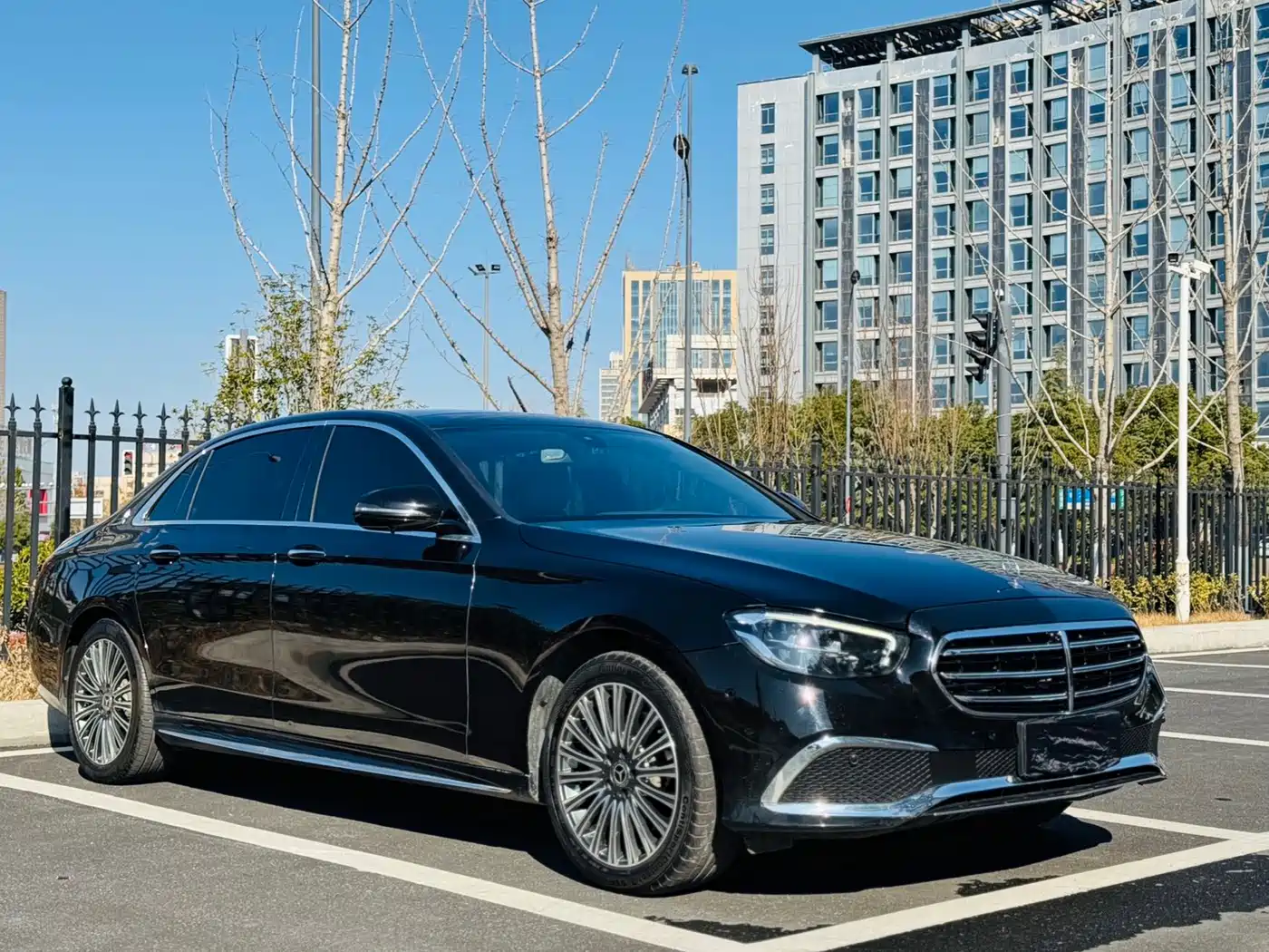  E CLASS