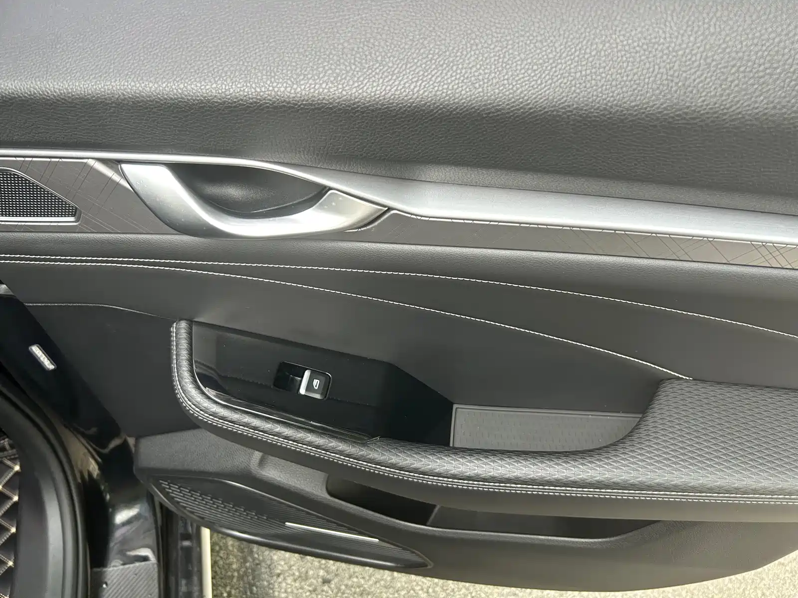 Фото 9 - Geely Preface