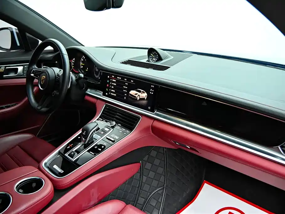 PORSCHE PANAMERA NEW ENERGY