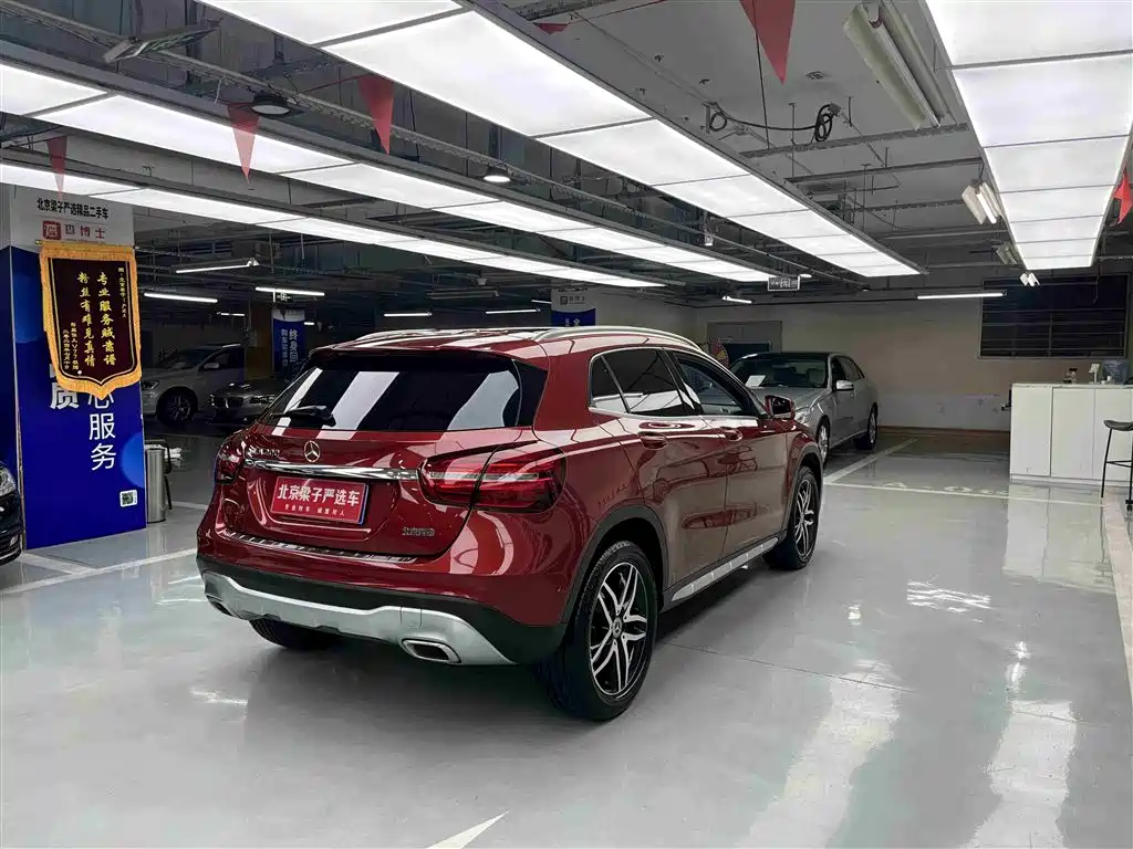 Mercedes-Benz GLA 2017 GLA 200 Fashion фото 11