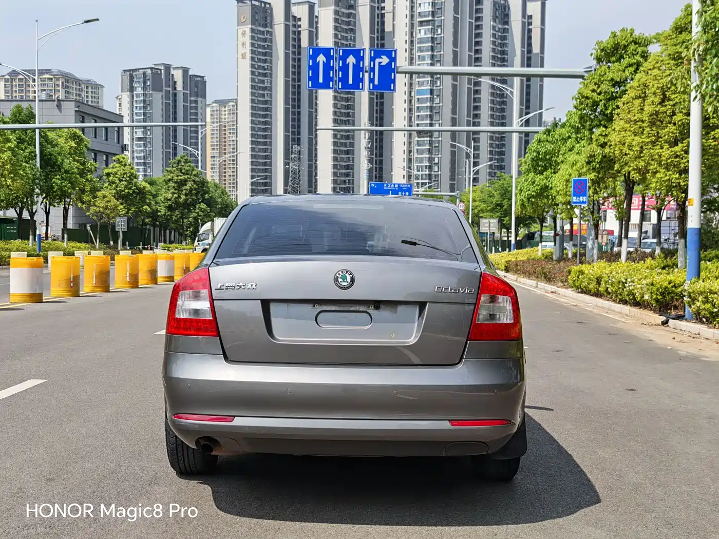 Škoda Octavia 2012 1.6L Automatic Yijie Edition фото 8