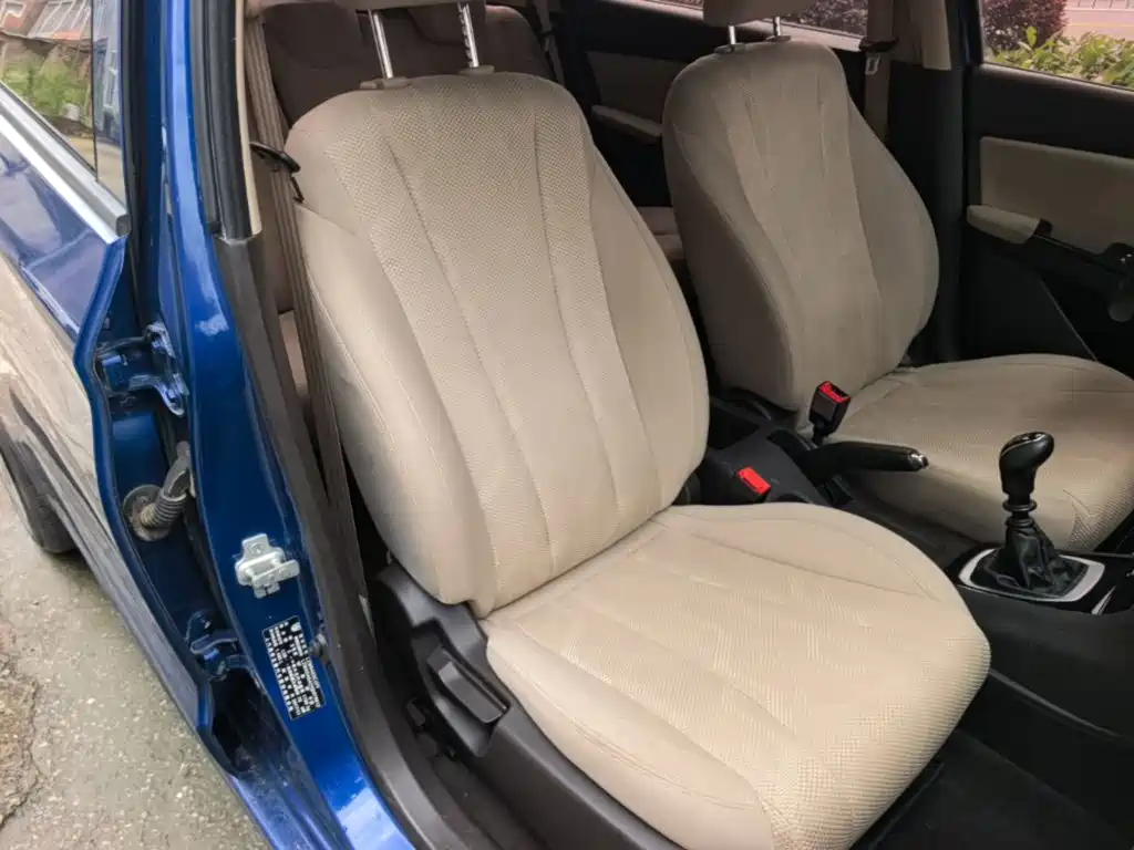 Baojun 310W 2018 2017 1.5L Manual Comfort China V