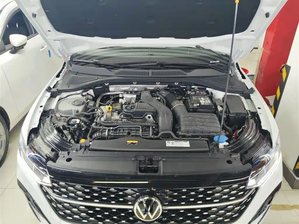 Volkswagen Lavida 2024 Model 300TSI DSG Starlight Full Comfort Edition фото 20