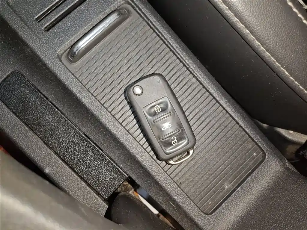 Volkswagen Lavida Tour 2017 180TSI DSG Comfort Edition фото 9