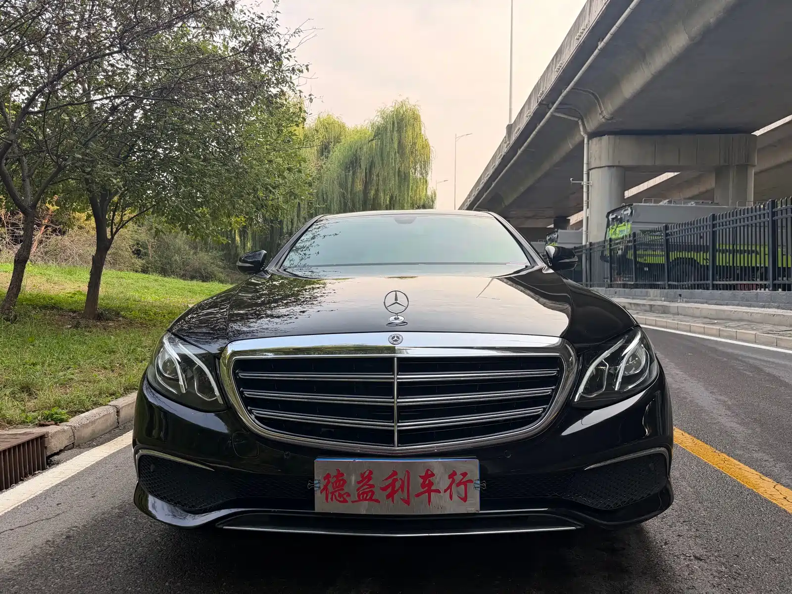 Photo 2 - Mercedes-Benz E-Class