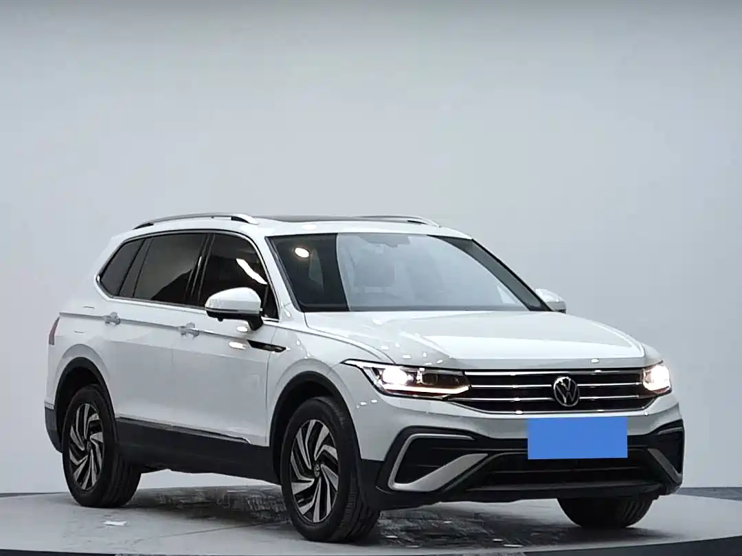Volkswagen Tiguan L 2023 280TSI 2WD Trend Limited Edition фото 3