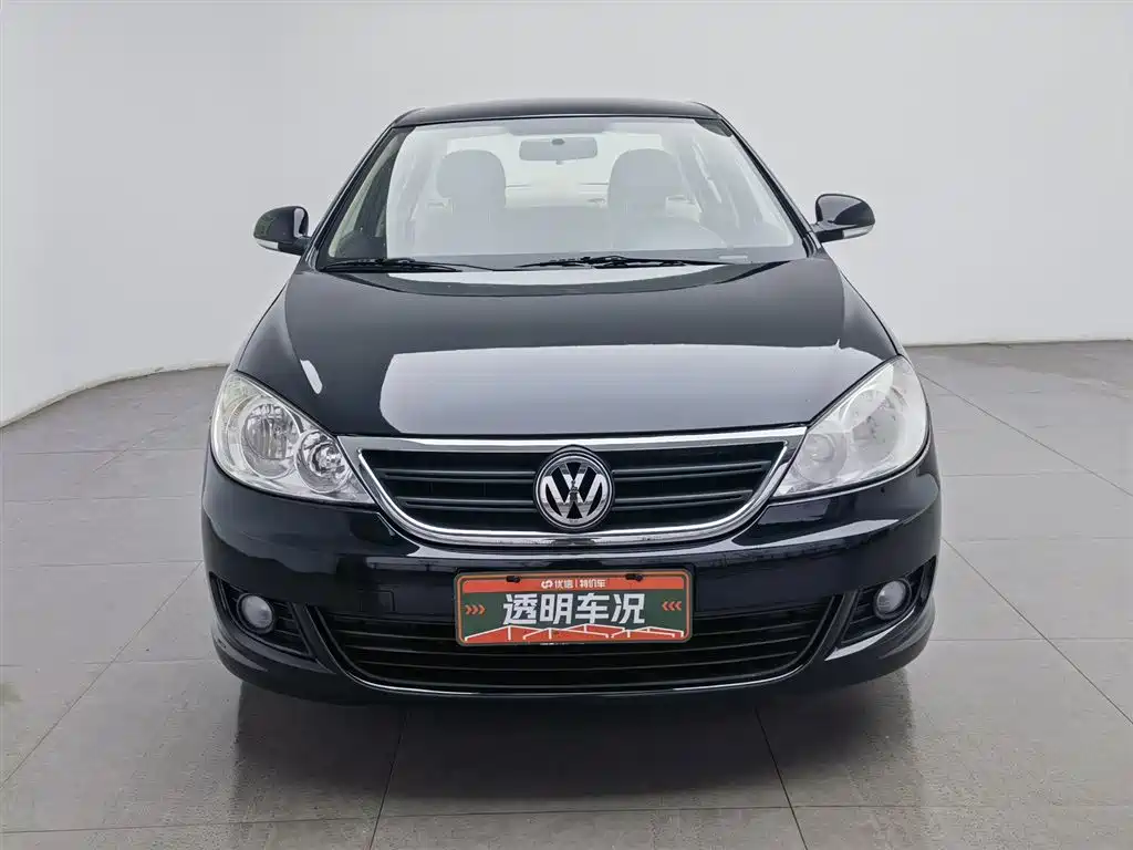 Volkswagen Lavida 2011 1.6L Automatic Leisure Edition фото 3