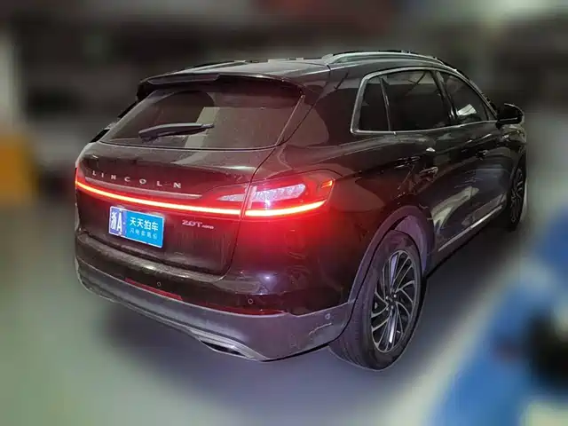 Lincoln Nautilus (Import) 2020 2.0T AWD Reserve — фото 2