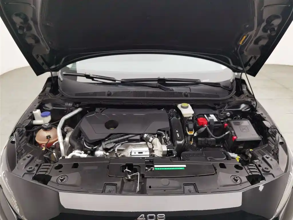 Peugeot 408 2022 1.6T Progressive Edition фото 6