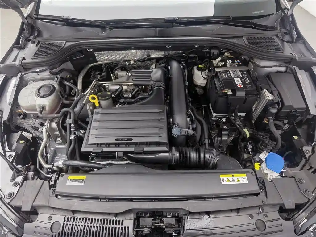 Volkswagen Golf 2023 Facelift 280TSI DSG Pro фото 6