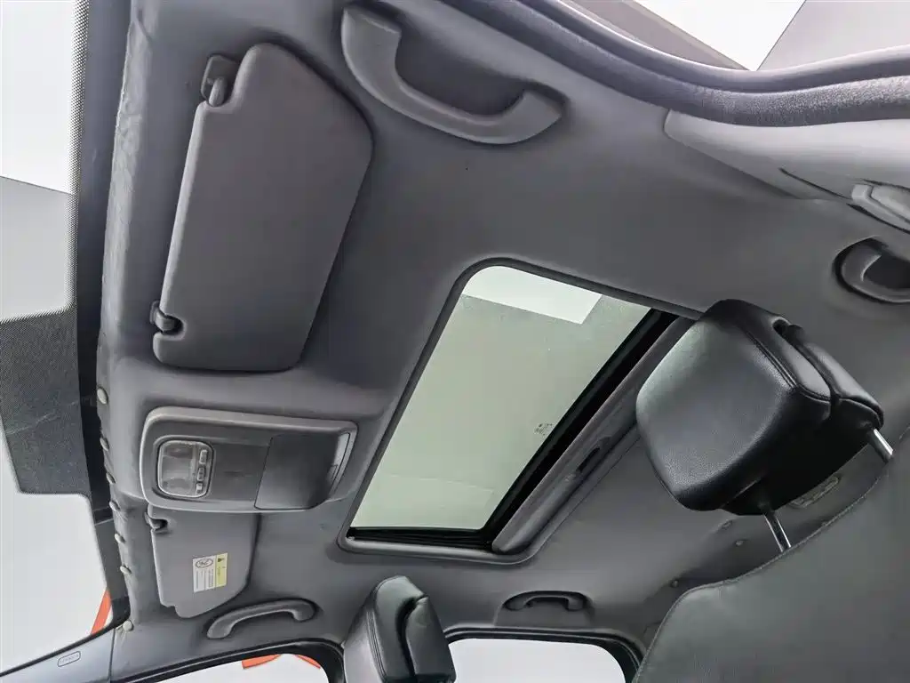 Peugeot 3008 2013 2.0L Automatic Trend Edition фото 14