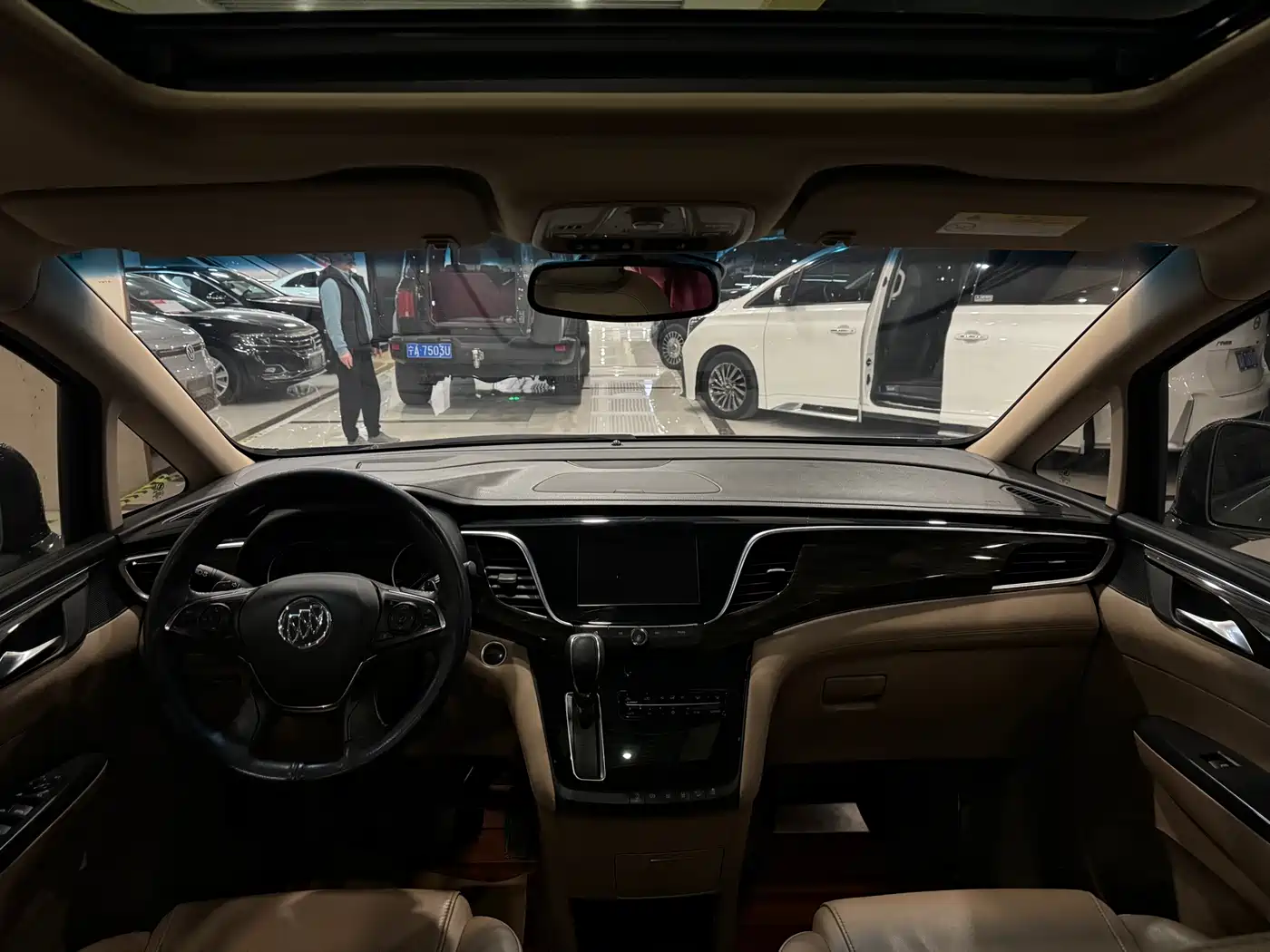 Buick GL8 2017 ES 28T Flagship China V фото 5