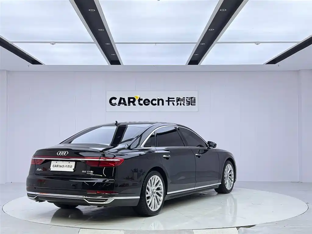 Audi A8 2018 A8L 55 TFSI quattro Launch Premium фото 5