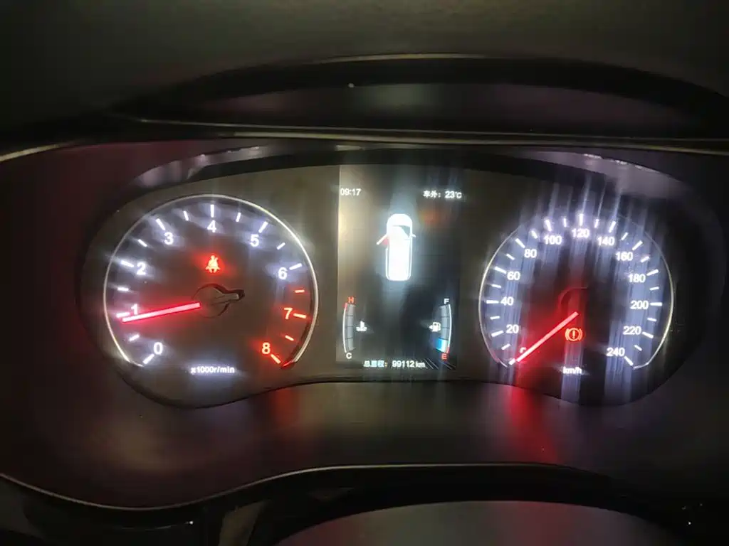 Фото 12 - BYD Song MAX