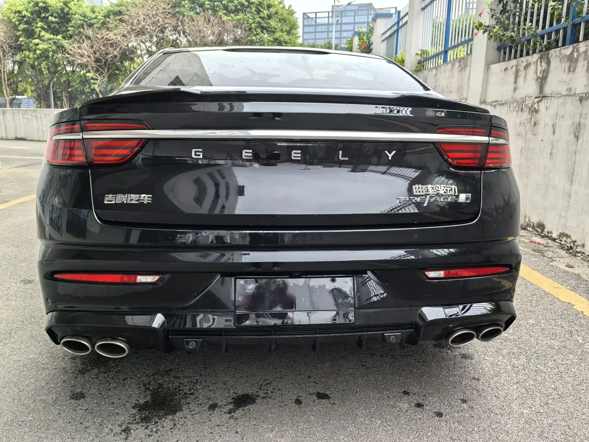 Фото 6 - Geely Preface