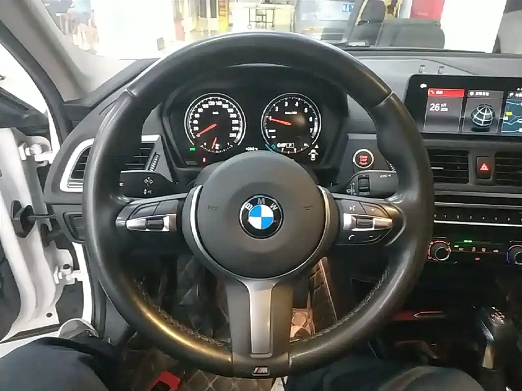 BMW 1 Series 2019 118i M Sport Package фото 11
