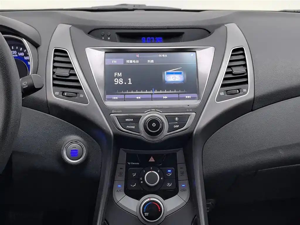 HYUNDAI LANGDONG