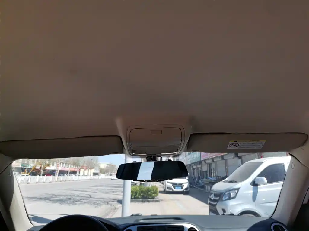 Volkswagen Tiguan 2015 1.8TSI Automatic 2WD Comfortline фото 18