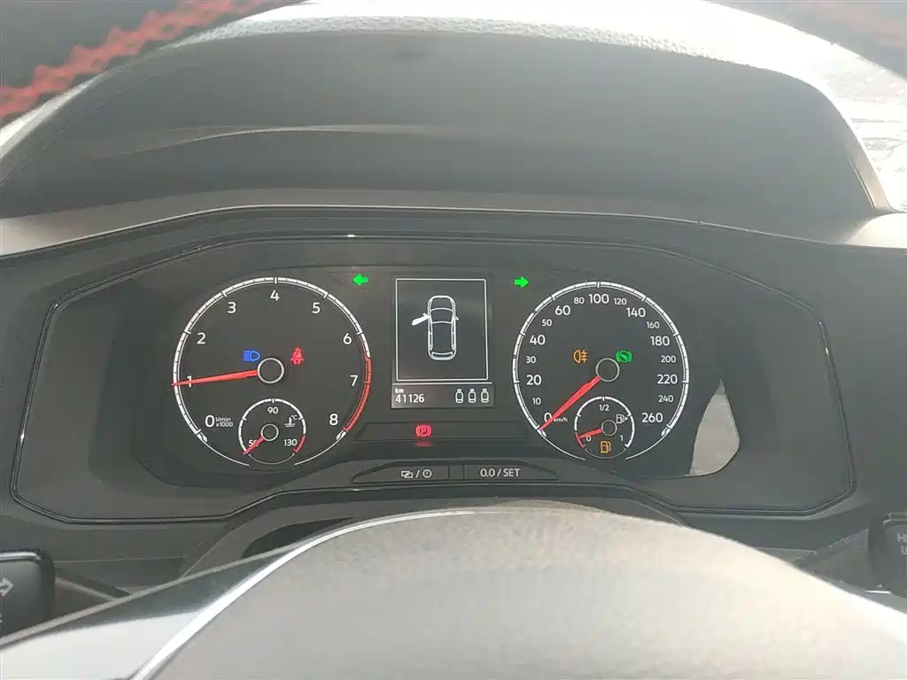 Volkswagen Polo 2019 Plus 1.5L Automatic Panorama Enjoyment Edition фото 12