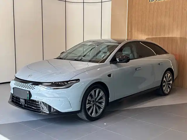 Leapmotor C01 Последовательный гибрид, 216 Престиж