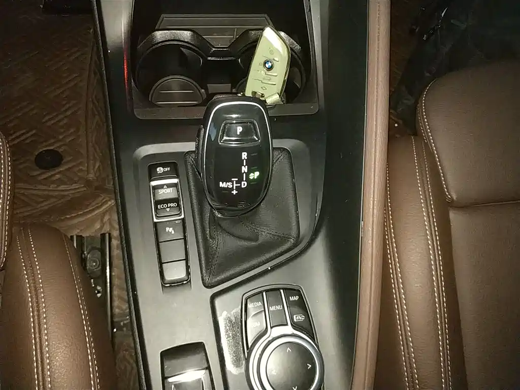 BMW X1 2022 sDrive25Li Leading фото 14