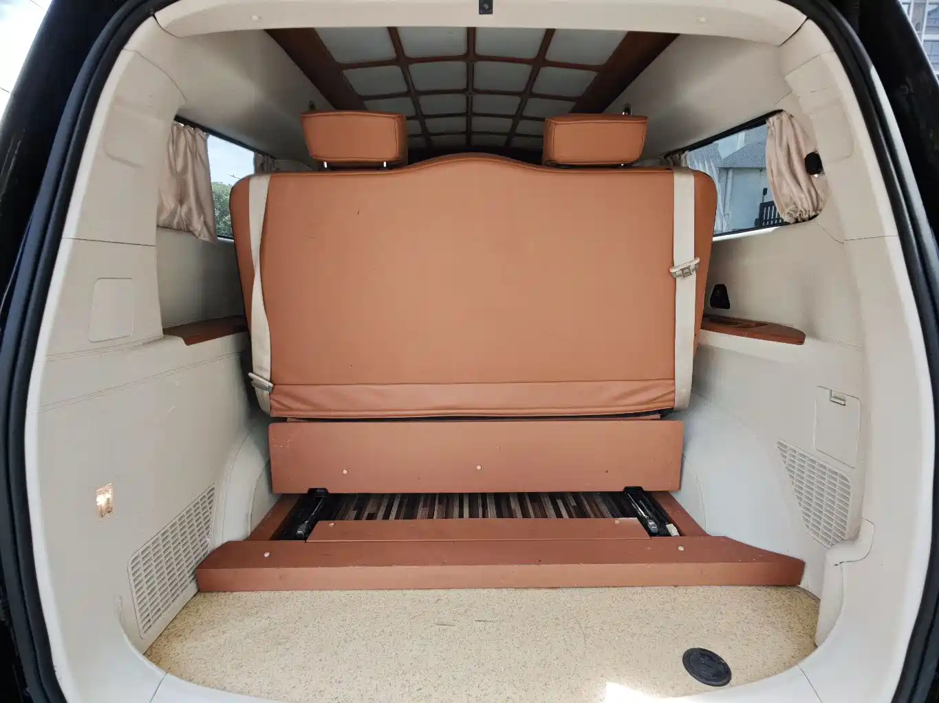 SAIC Maxus Maxus G10 2016 2014 Model Year 2.0T Auto Executive