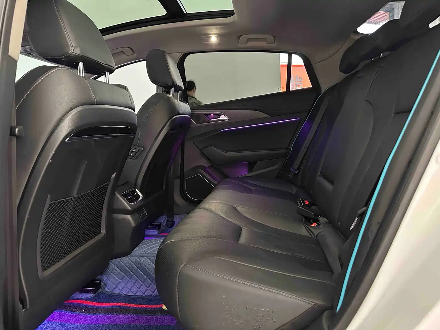 Hongqi H5 2020 1.8T Automatic Smart Connected Leader Edition фото 8