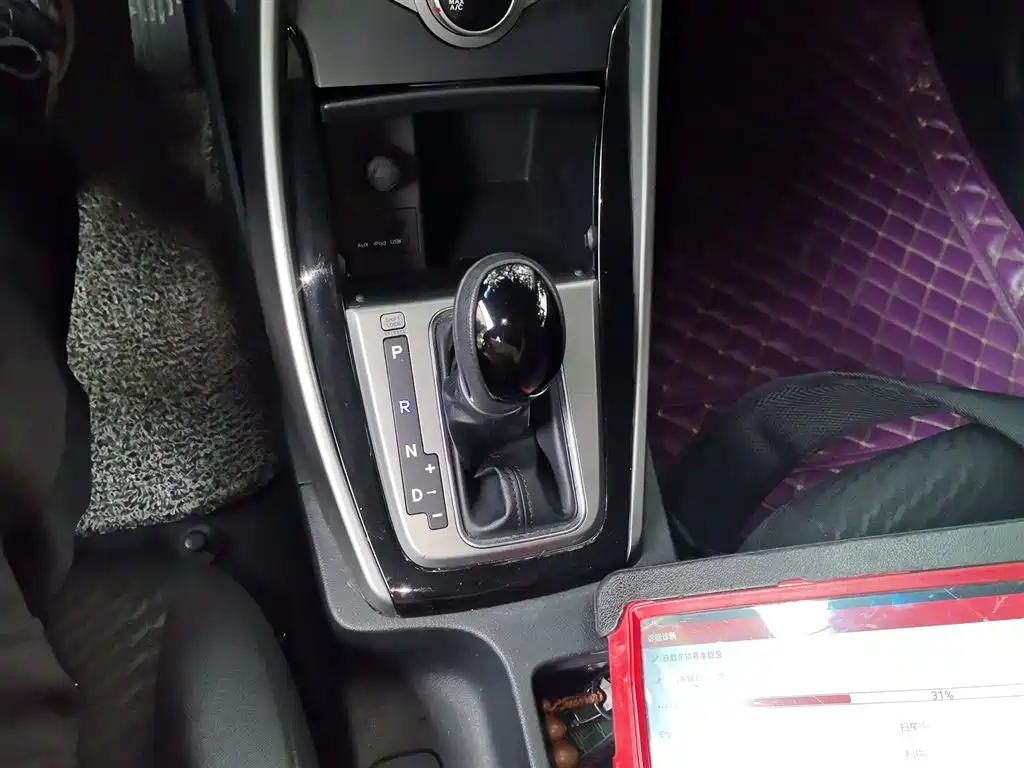 Hyundai Langdong 2015 1.6L Auto Premium фото 7