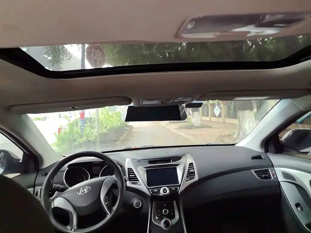 Hyundai Langdong 2015 1.6L Auto Premium фото 9