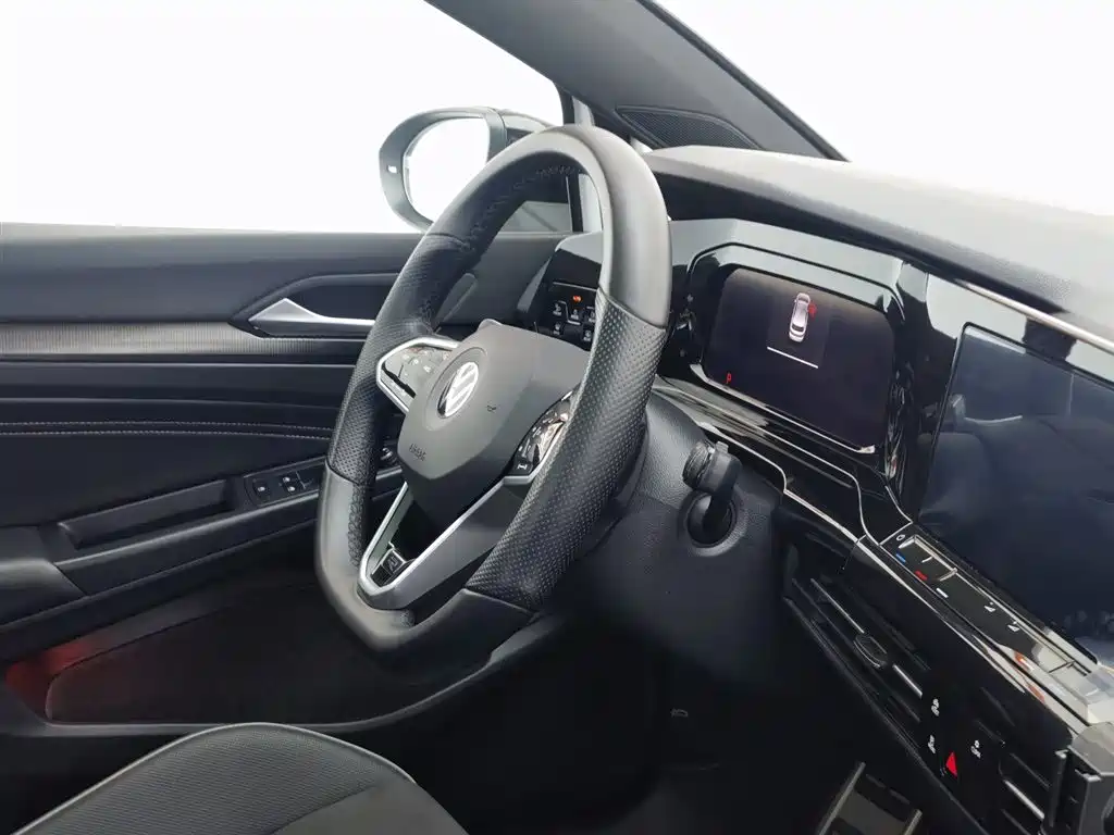 Volkswagen Golf 2021 280TSI DSG R-Line фото 22