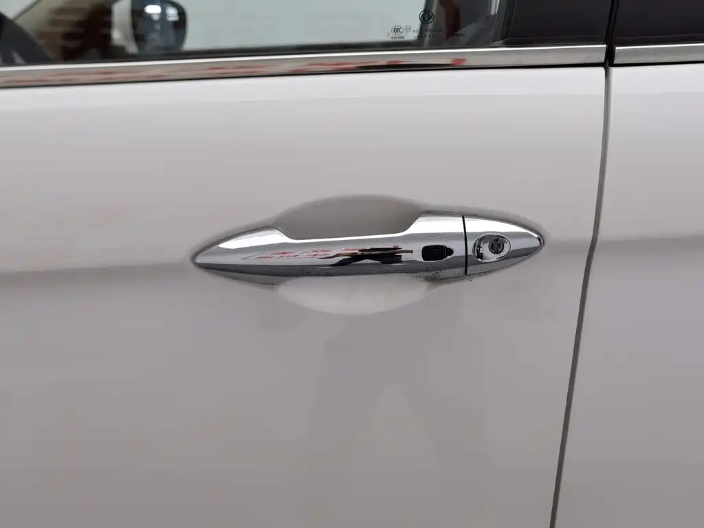 Dongfeng Aeolus Dongfeng Fengshen AX7 2015 2015 2.0L Manual Zhiyi Edition