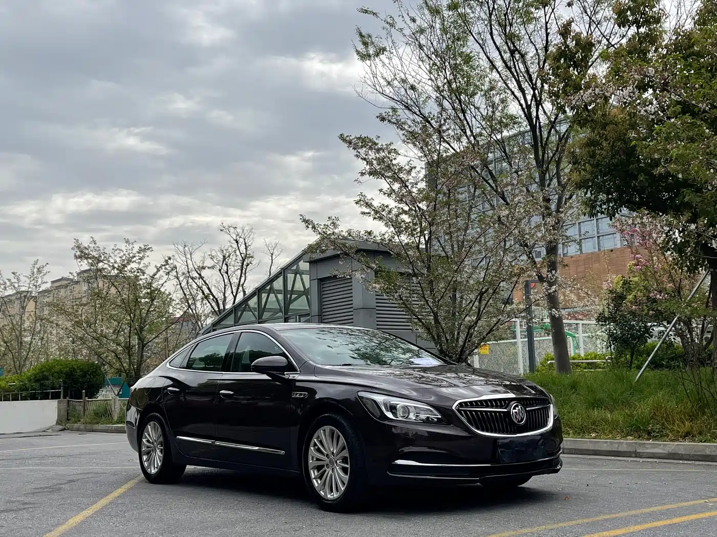Buick LaCrosse 2016 Facelift 28T Elite фото 3