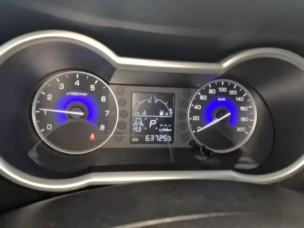 Dongfeng Aeolus Dongfeng Fengshen AX3 2017 2016 1.5L Automatic Cool Style
