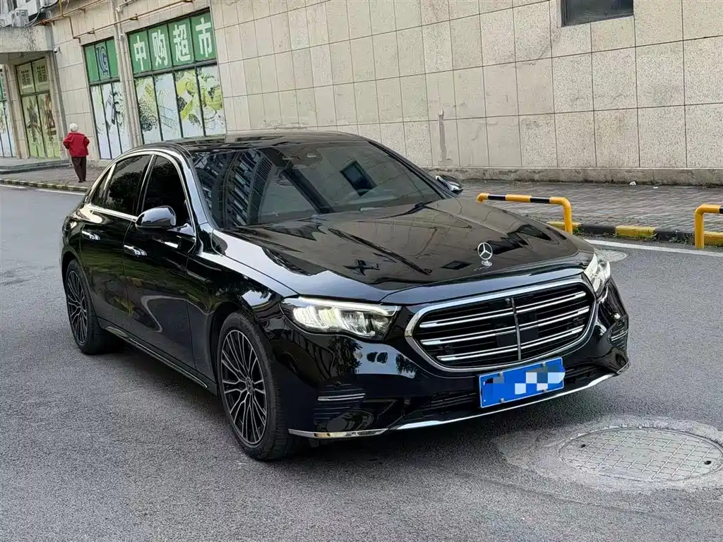 Mercedes-Benz E-Class 2025 E 300 L Luxury фото 2