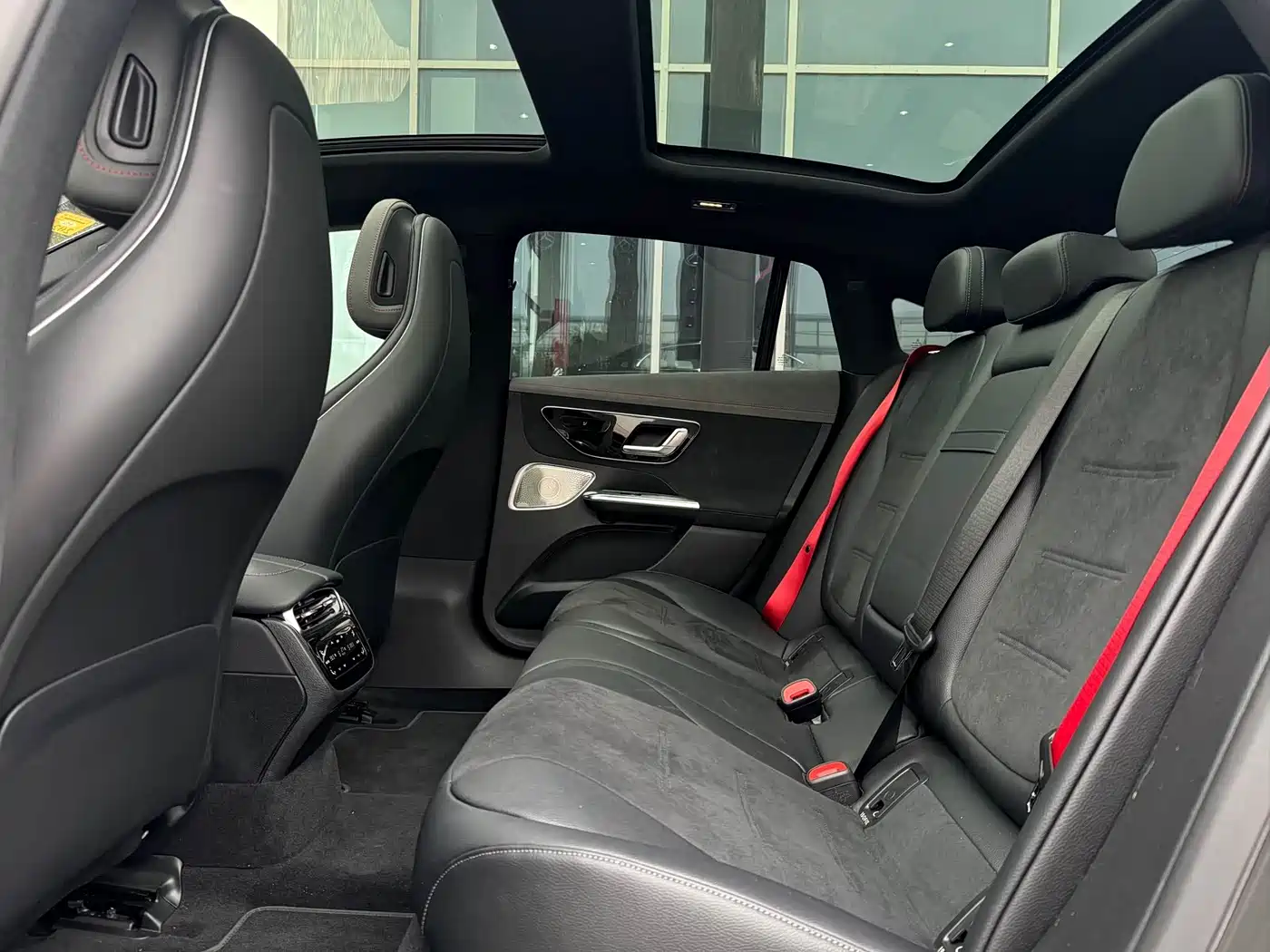 MERCEDES-BENZ EQE AMG