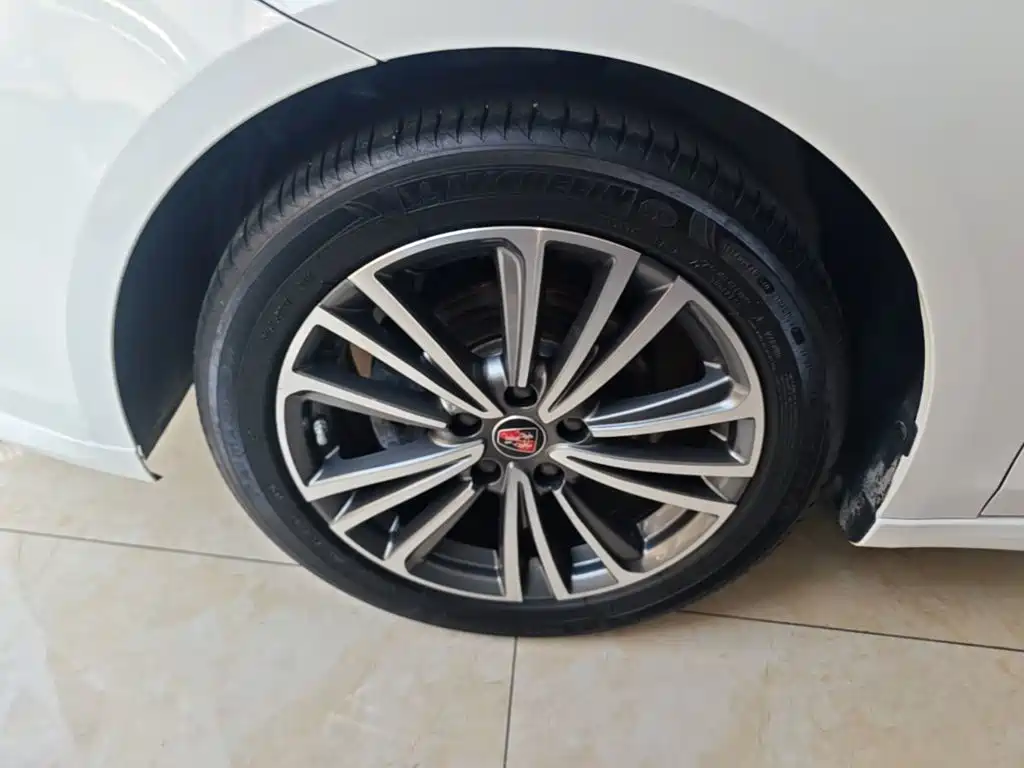 Roewe i6 2021 2020 PLUS 1.6L CVT 4G Connected Glory Flagship Edition