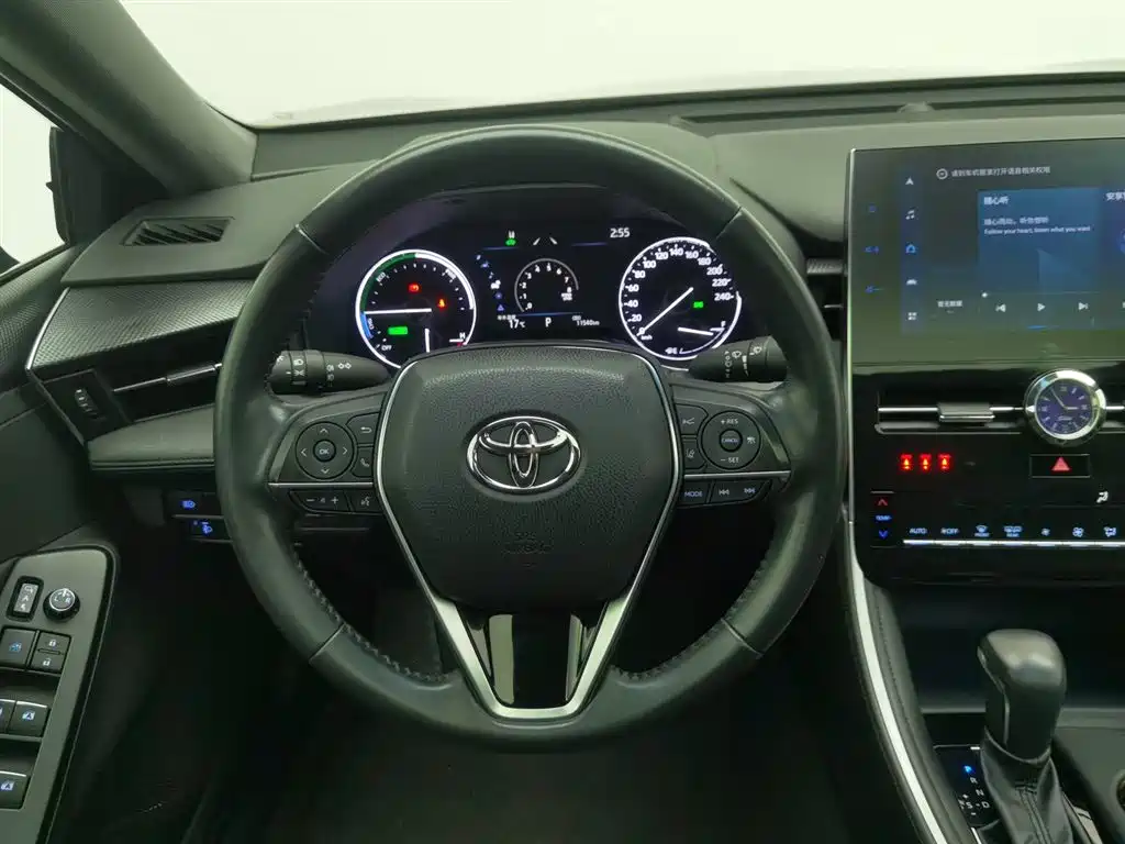 Toyota Avalon 2023 Hybrid 2.5L Luxury Edition фото 11