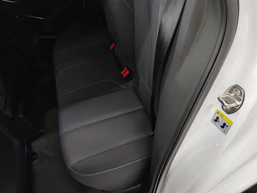 Audi Q2L 2018 35 TFSI Launch Exclusive Edition China V фото 14