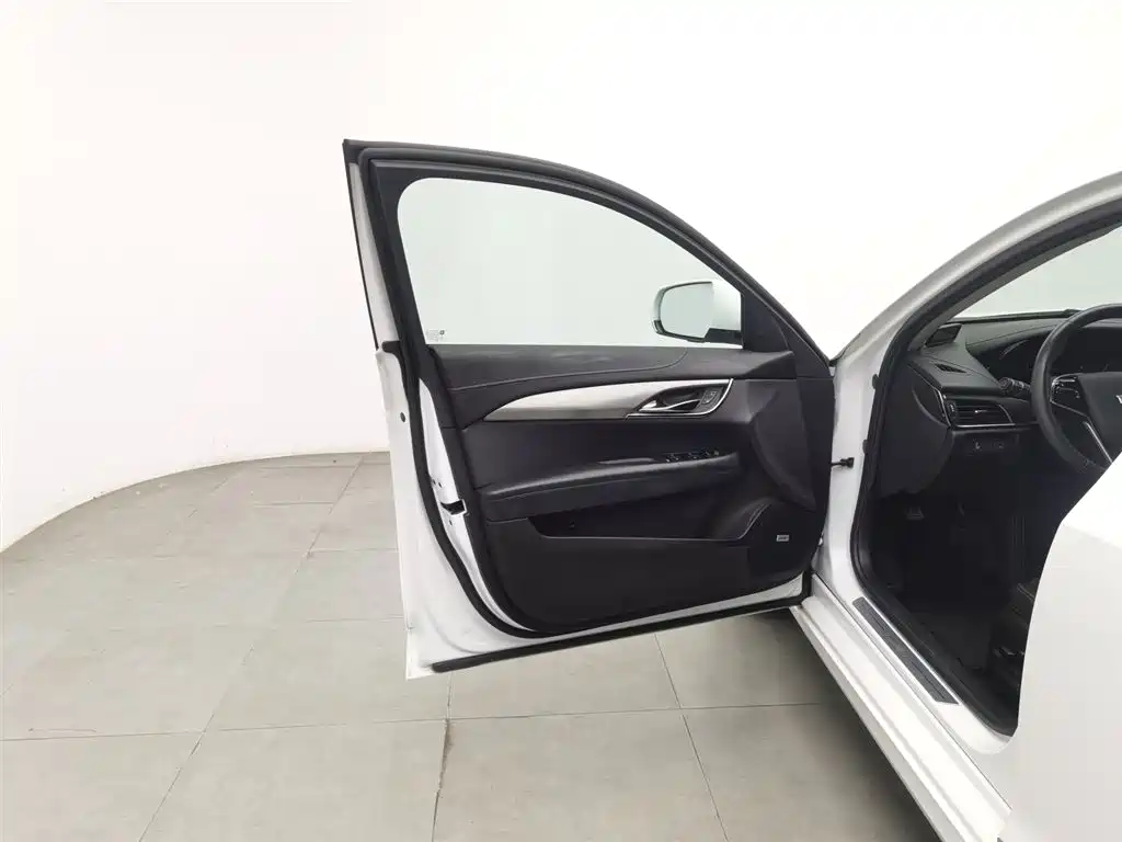 Cadillac ATS-L 2017 28T Technology фото 8