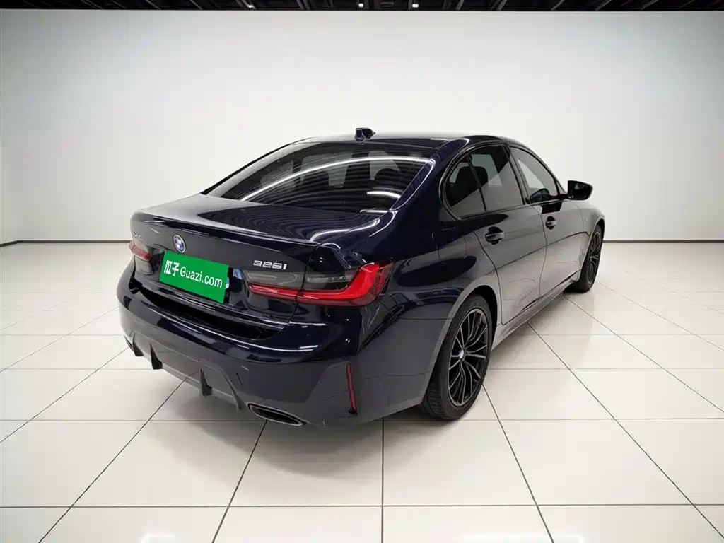 BMW 3 Series 2024 325i M Sport Shadowline Package фото 7
