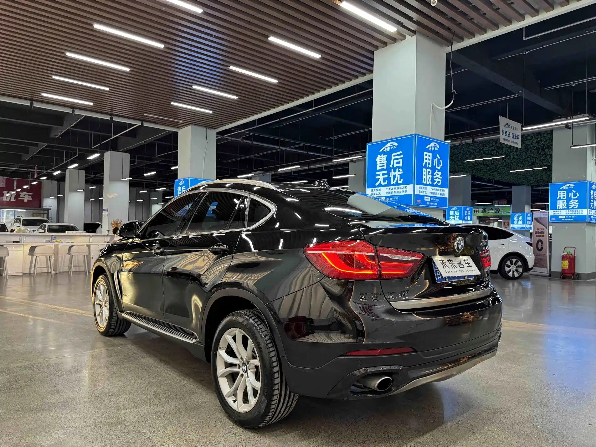 Photo 14 - BMW X6
