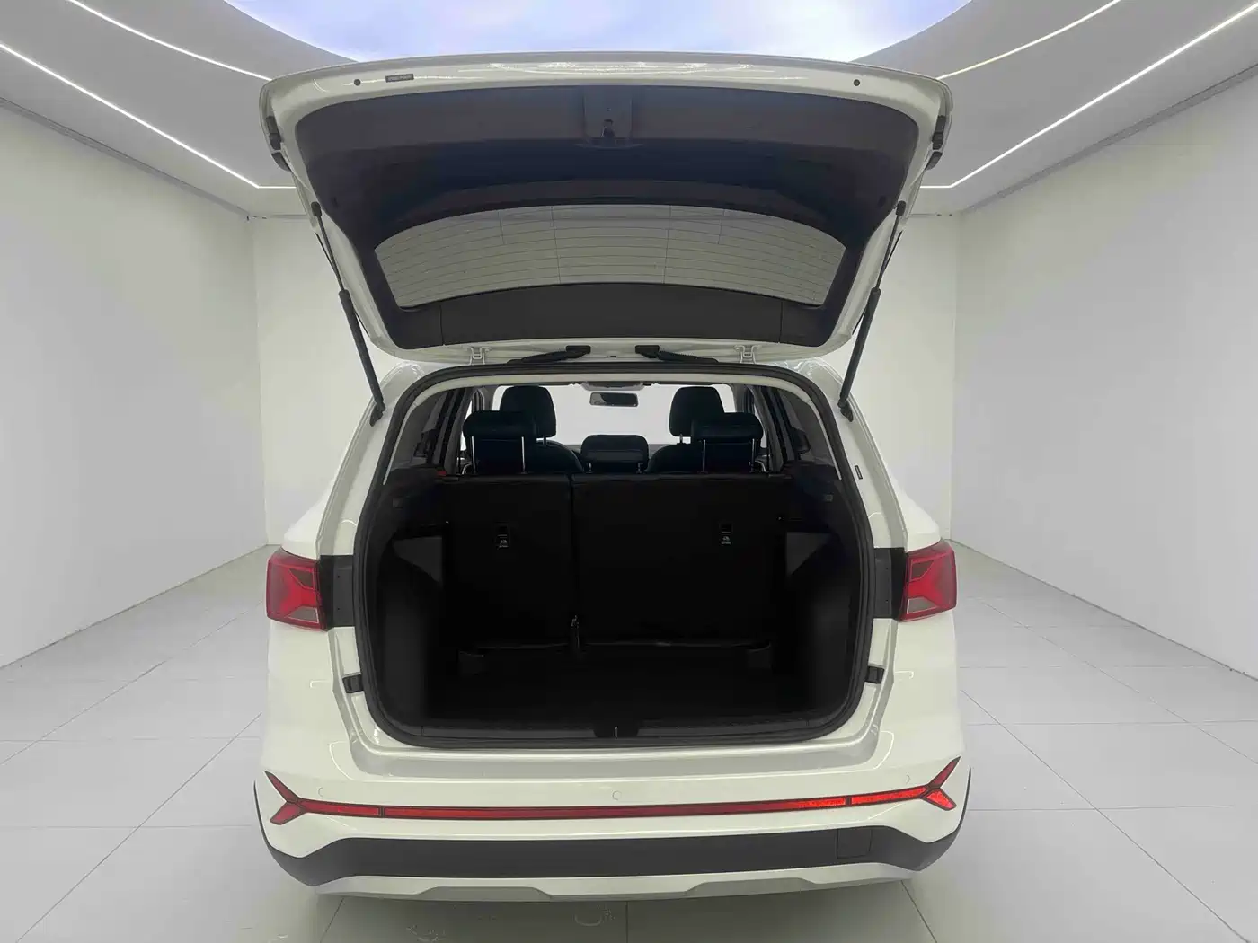 Photo 13 - Jetta VS7