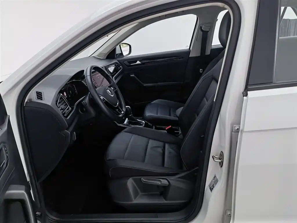 Volkswagen T-ROC 2021 280TSI DSG 2WD Comfort Smart Connect Edition фото 10