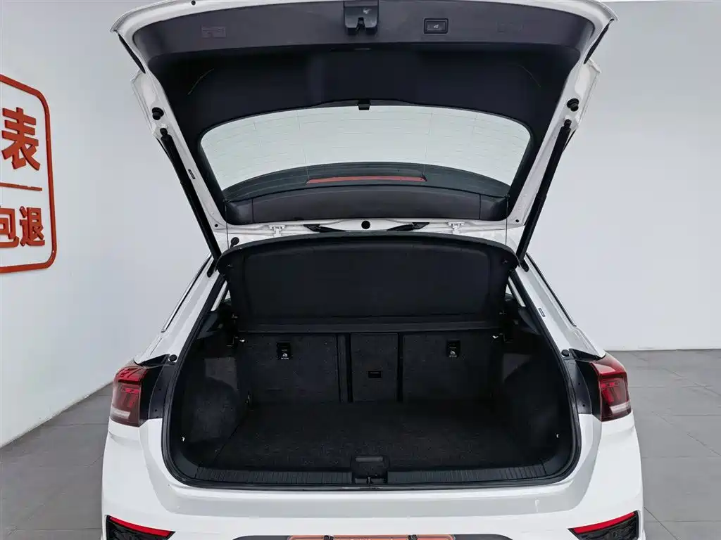 Volkswagen T-ROC 2021 280TSI DSG 2WD Comfort Smart Connect Edition фото 16